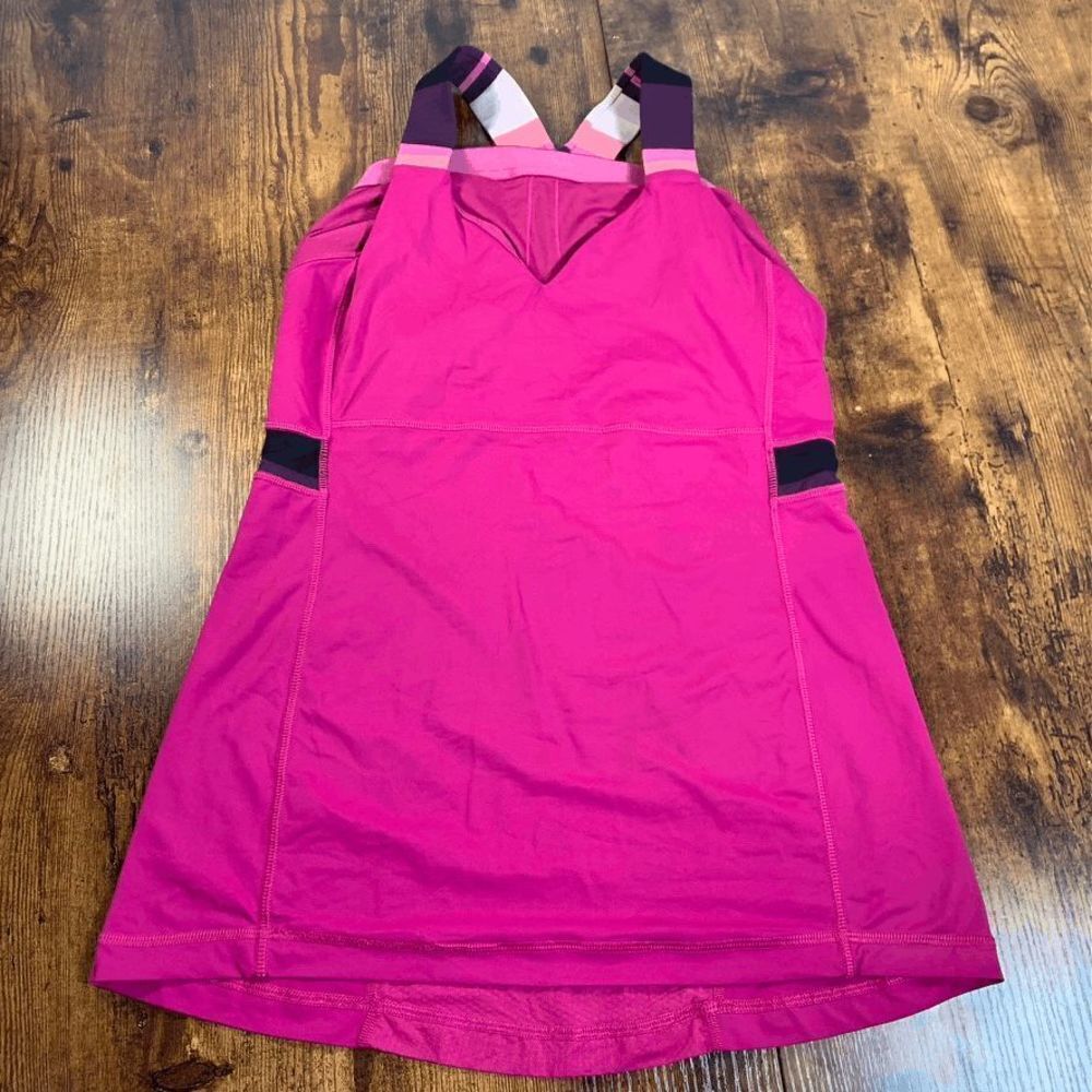 LULEMON striped teal tank top activewear (READ)
